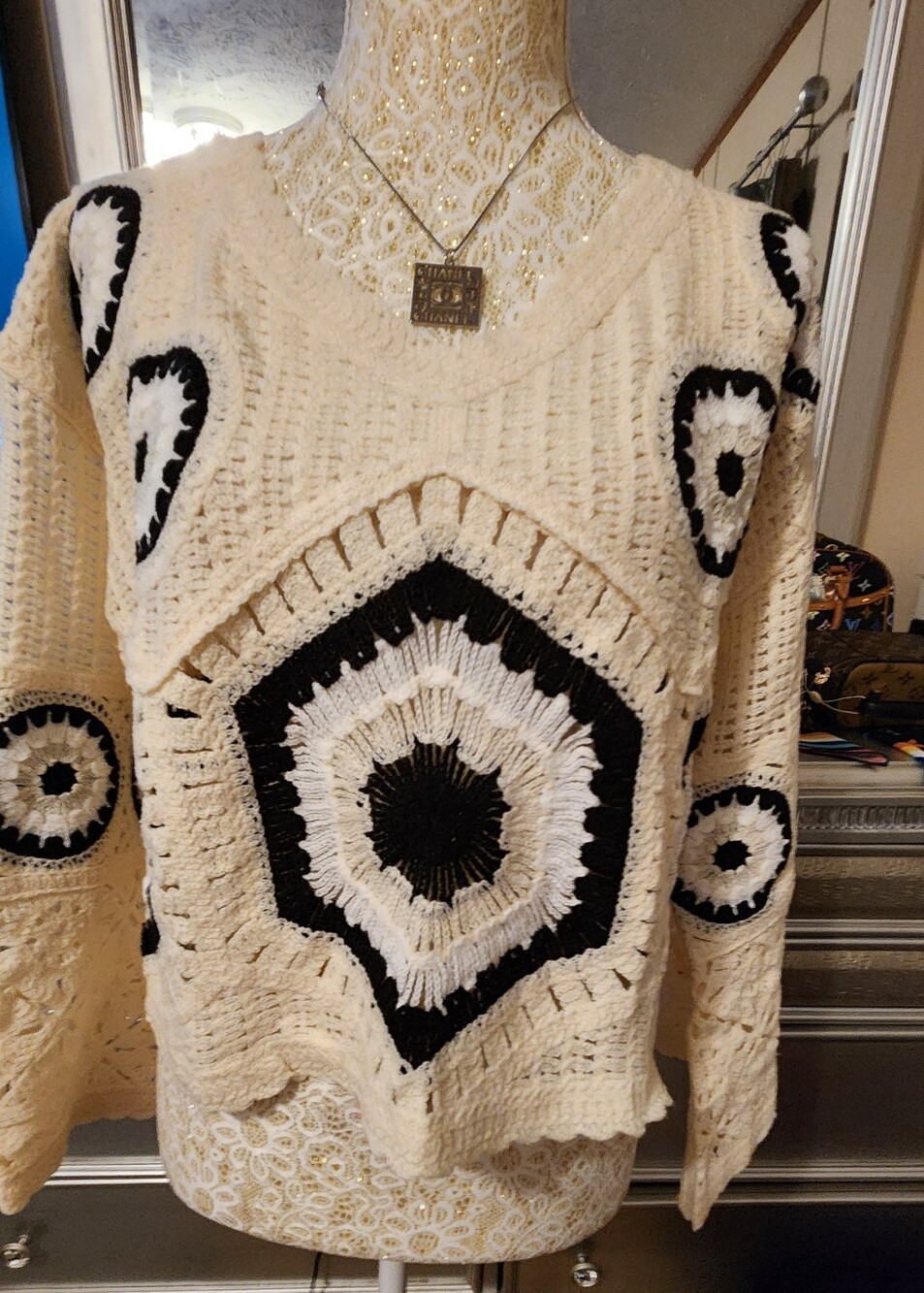 NWOT AZ SIZE SMALL Ivory Crochet Hexagon Sweater with Black Accents